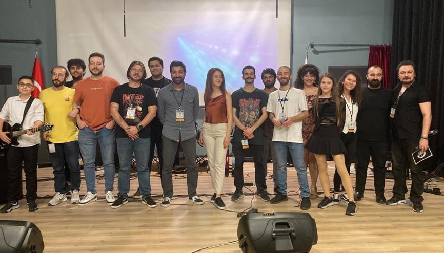 Akademi öğrencilerinden yaz konseri