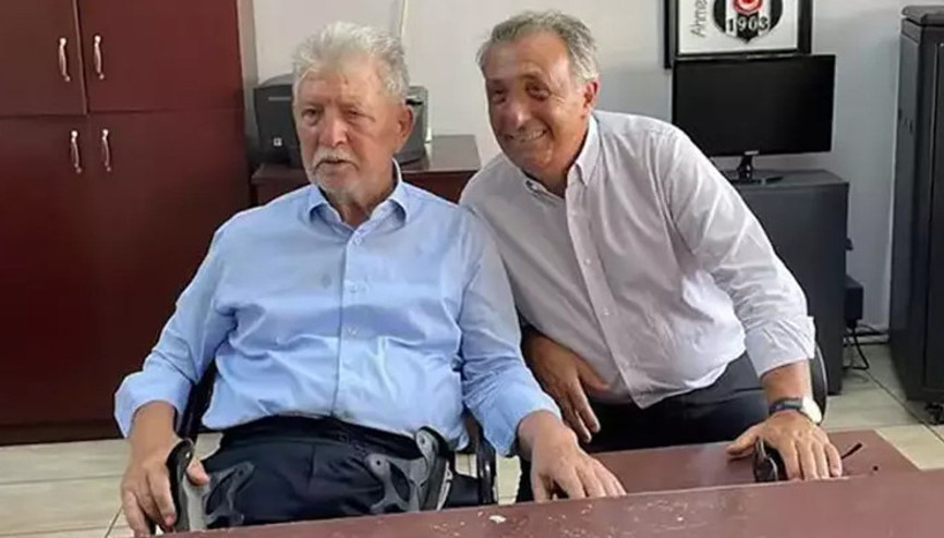 Beşiktaş eski başkanı Ahmet Nur Çebinin acı günü