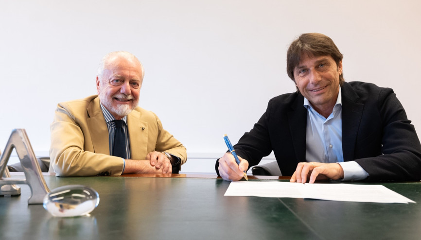 Napolinin yeni teknik direktörü Antonio Conte oldu