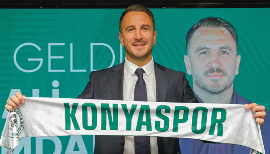 Konyaspor, teknik direktör Ali Çamdalı ile yeni sözleşme imzaladı