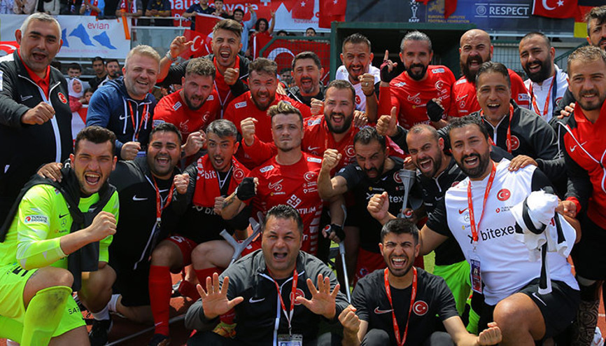 Almanya’ya 11 gol atan Ampute Futbol Milli Takımı yarı finale yükseldi