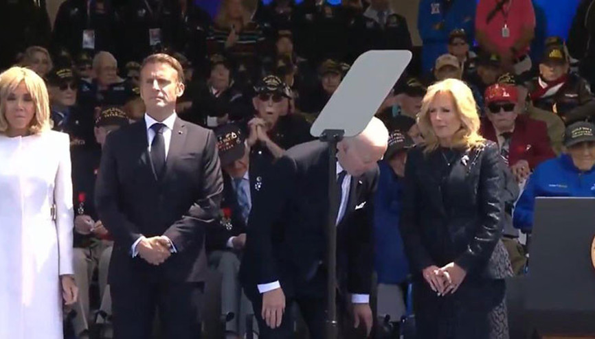 Biden, olmayan sandalyeye oturmaya çalıştı