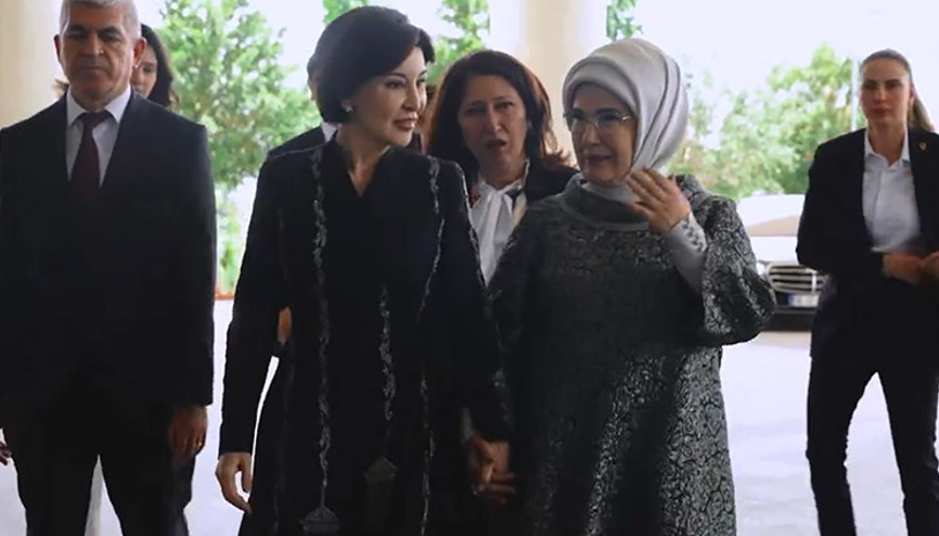 Emine Erdoğandan Mirziyoyeva ile Millet Kütüphanesini ziyaretine ilişkin paylaşım