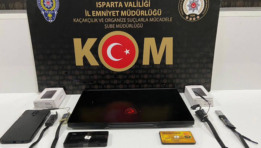 Üniversite sınavında yapay zekalı kopya