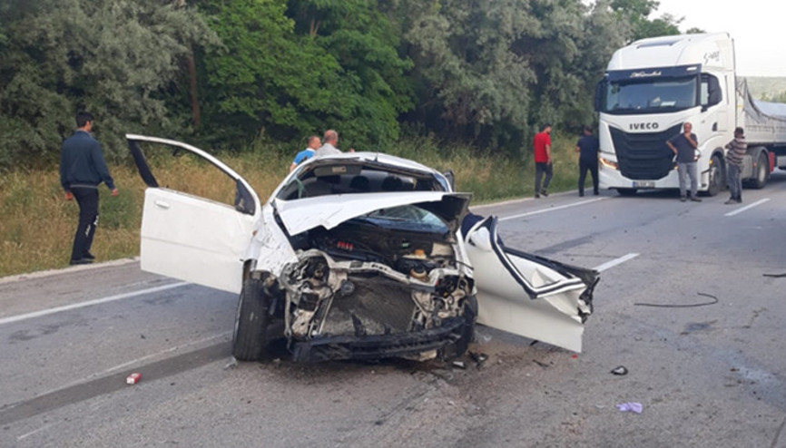 Ankarada korkunç kaza: Anne-kız öldü, 2 yaralı