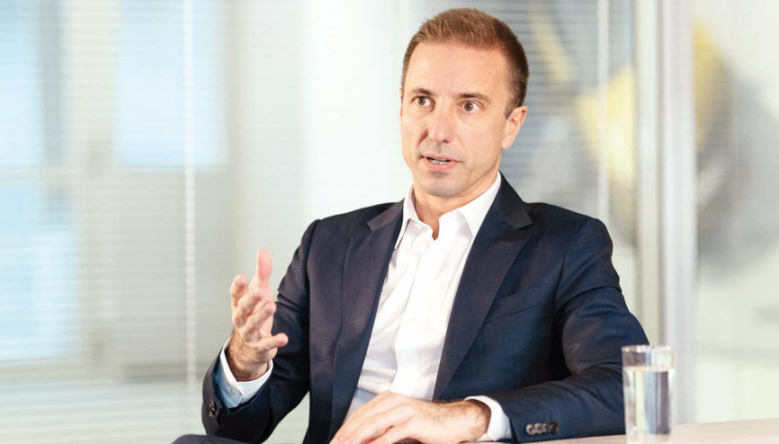 125. yılını kutlayan Opel’in CEO’su Florian Huettl Türkiye hedeflerini paylaştı... ‘En popüler alman olacağız’ 125. yılını kutlayan Opel’in CEO’su Florian Huettl Türkiye hedeflerini paylaştı... ‘En popüler alman olacağız’