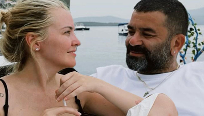 8 yıllık evliliği tek celsede bitmişti... Ünlü oyuncudan yeni aşkı ile ilk paylaşım