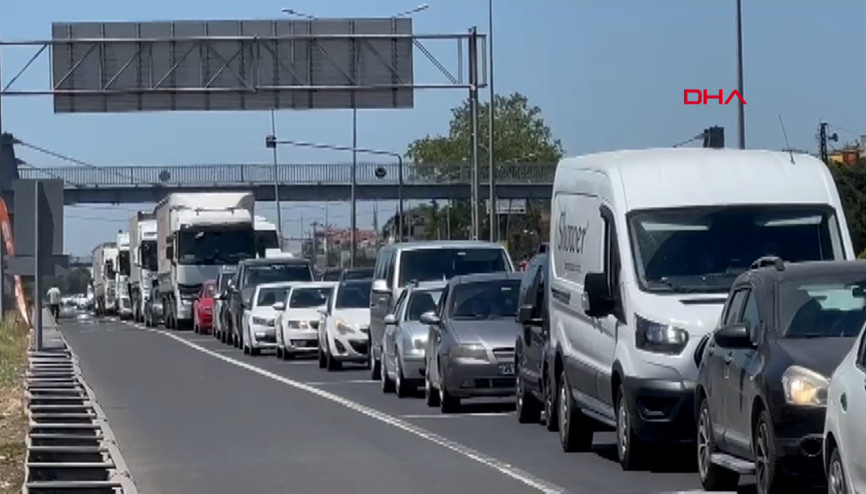Tekirdağda bayram dönüşü trafiği başladı