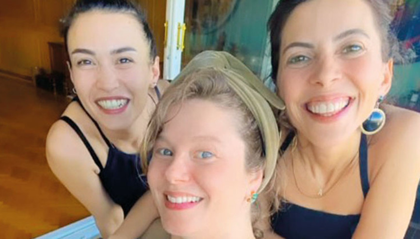 Eski dostlar doğuma günler kala buluştu