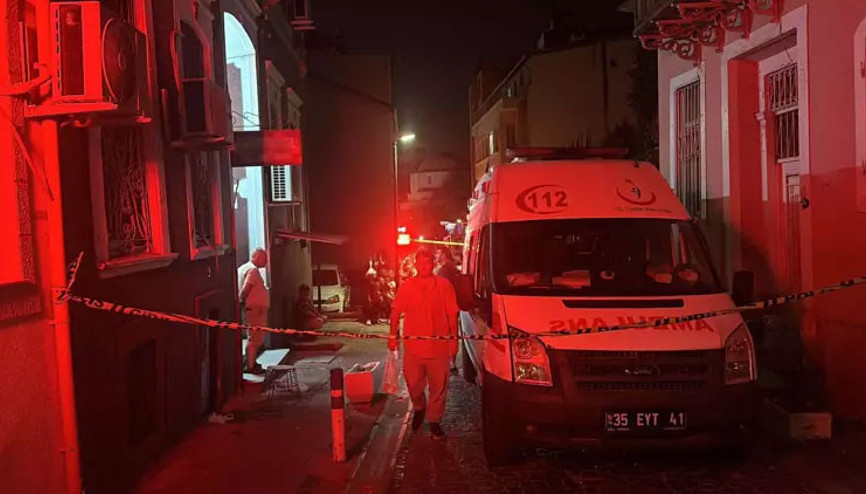 İzmirde iki kardeş, otel odasında ölü bulundu