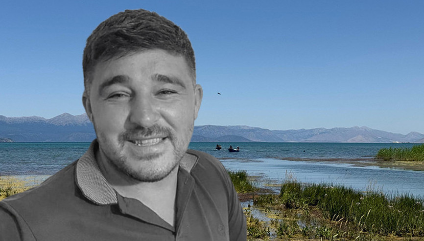 Konyada Beyşehir Gölünde tekne alabora oldu... 1 can kaybı Konyada Beyşehir Gölünde tekne alabora oldu... 1 can kaybı