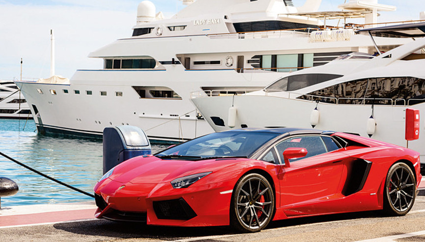 Elektrikli Ferrari’nin fiyatı dudak uçuklattı