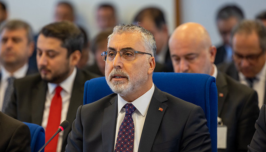 Bakan Işıkhandan asgari ücrete zam açıklaması