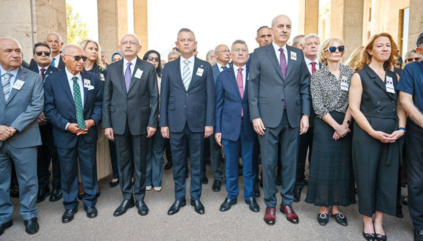 Yaşar Yakış’a veda