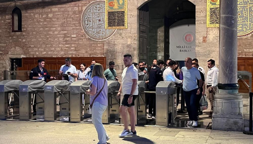 Topkapı Sarayı’nın kapıları ilk kez gece ziyaretlerine açıldı