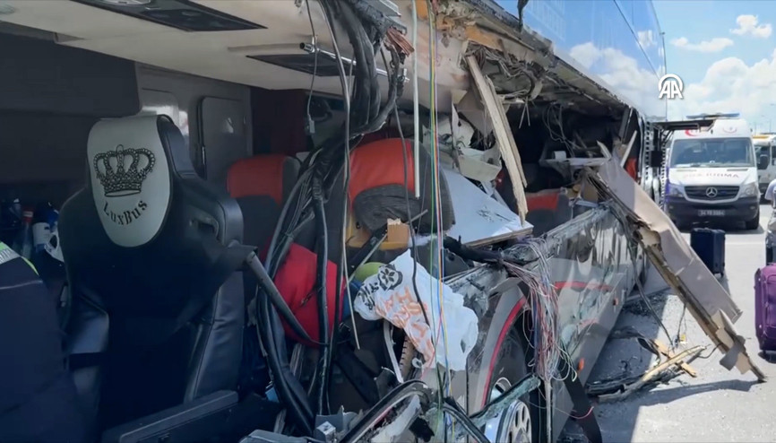 Avcılarda zincirleme kaza: Çok sayıda yaralı var