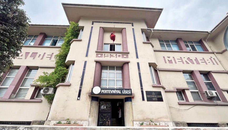 Pertevniyal yuvaya dönüyor