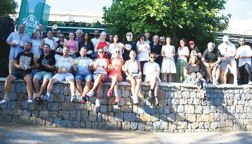 Tenis turnuvasında ödül heyecanı