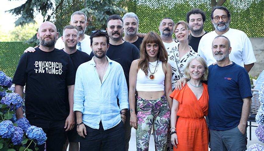 ‘Leydi Di’ filmi provaya çıktı