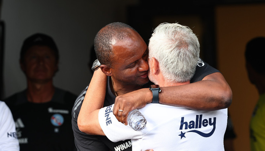 Fenerbahçe - Strasbourg maçından ekranlara yansımayan görüntüler