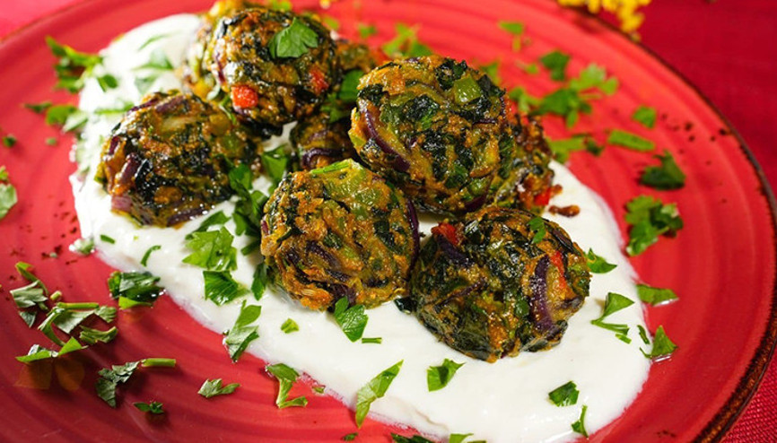 Lezzetli ve besleyici: Kırmızı soğan köftesi Lezzetli ve besleyici: Kırmızı soğan köftesi