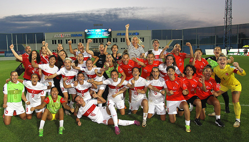 Milliler, EURO 2025 Play-Offu garantiledi