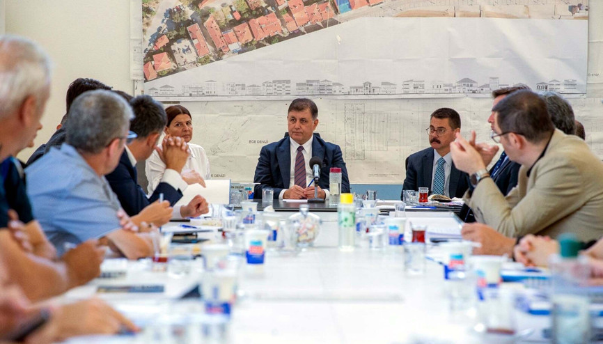 Birbirimize güvenerek, ortak planlamalar yaparak İzmiri çok daha iyi bir noktaya taşıyacağız