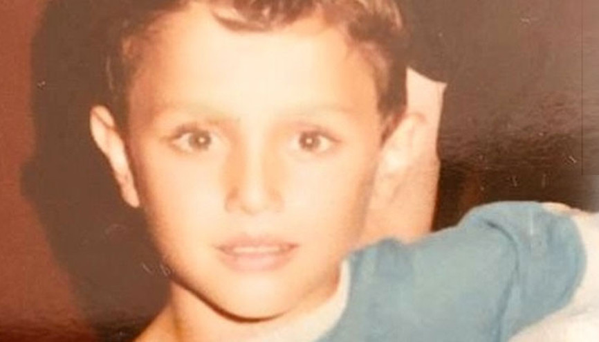 80’li çocuk... Bir elinde yarın, öbür elinde dün...