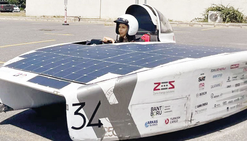 Güneş arabasını test ettik... Hem güvenli hem çevreci