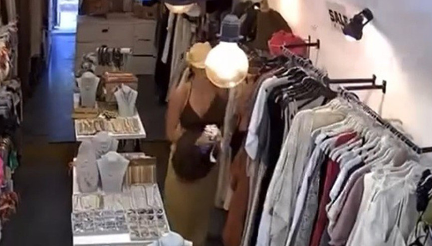 Çeşmede hırsızlık yapan turistten pişmanlık mesajı Çeşmede hırsızlık yapan turistten pişmanlık mesajı