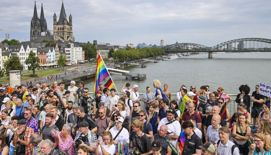 Köln’de CSD Etkinliğine 1 milyon destek