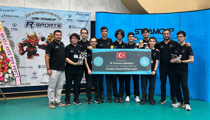 Robot yarışmasında dünya şampiyonu oldular