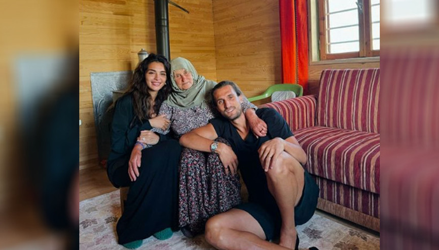 Yusuf Yazıcı ve Melisa Aslı Pamuk çifti Trabzonda