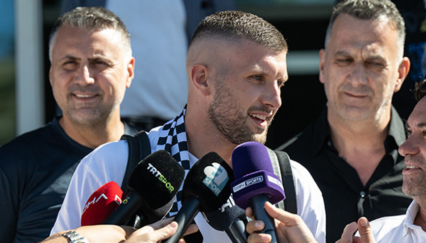 Ante Rebic: Paramı verirseniz giderim