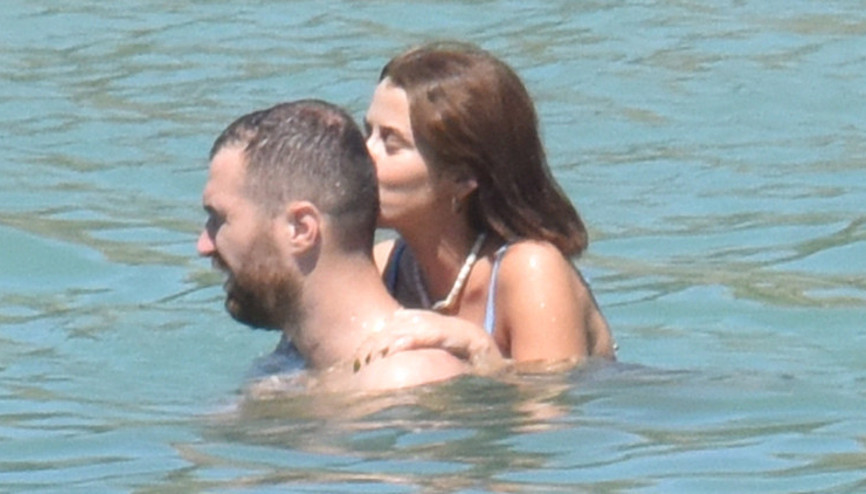 İlayda Alişandan Oğulcana öpücük