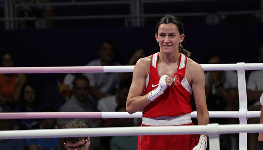 Milli boksör Hatice Akbaş, Pariste finale yükseldi Altın yada gümüş madalya...
