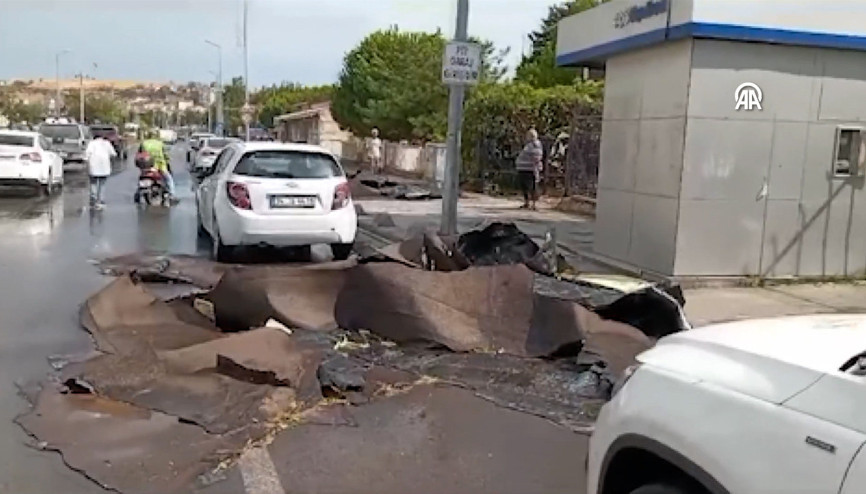 Tekirdağ ve Kırklarelinde fırtına ve dolu etkili oldu