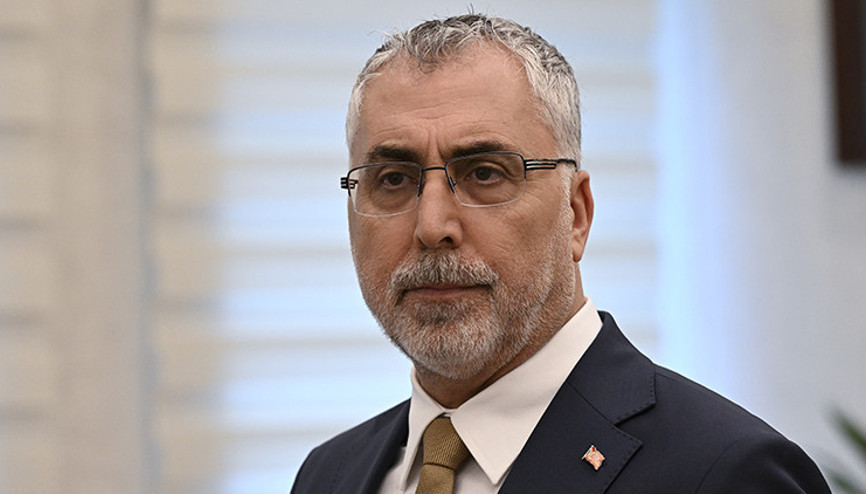 Bakan Işıkhandan, SUT değişikliğiyle ilgili açıklama: 684 tıbbi malzemenin SGK tarafından ödenen fiyatını yüzde 40 artırdık