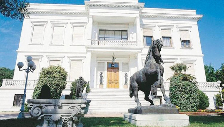 Atlı Köşk’ün yılan hikâyesi Atlı Köşk’ün yılan hikâyesi