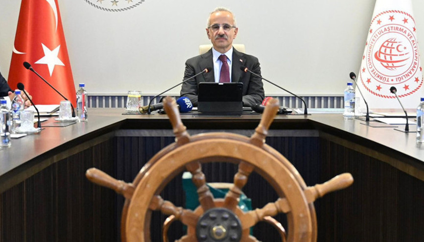 Bakan Uraloğlu açıkladı... Artık denize açılmak daha kolay