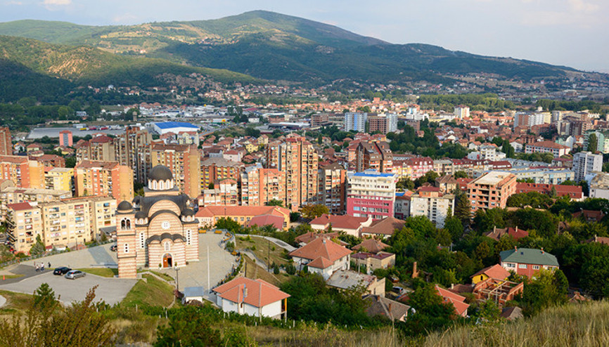 NATOnun Kosovadaki Barış Gücü Mitroviçadaki köprüyle ilgili kararların diyalog yoluyla alınmasını talep etti