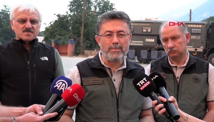 Bakan Yumaklı yangın bölgesinde açıklamalarda bulundu