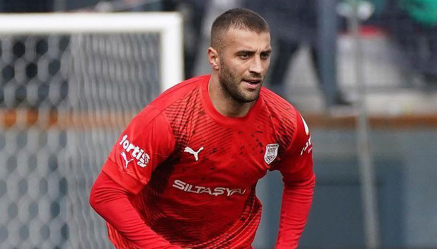 Alpaslan Öztürk yeniden Pendiksporda