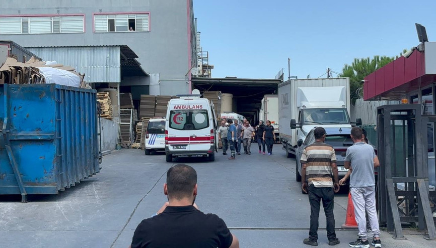 Baskı makinesine sıkışan işçi feci şekilde can verdi Baskı makinesine sıkışan işçi feci şekilde can verdi