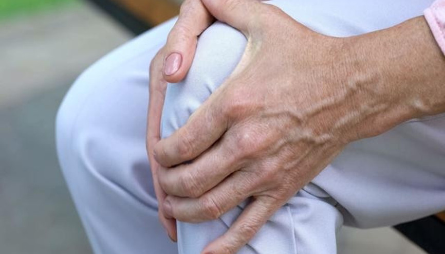 Neden Türk kadınlarının dizleri problemli Kuyruk yağı, kantaron yağı, kolajen işe yarıyor mu