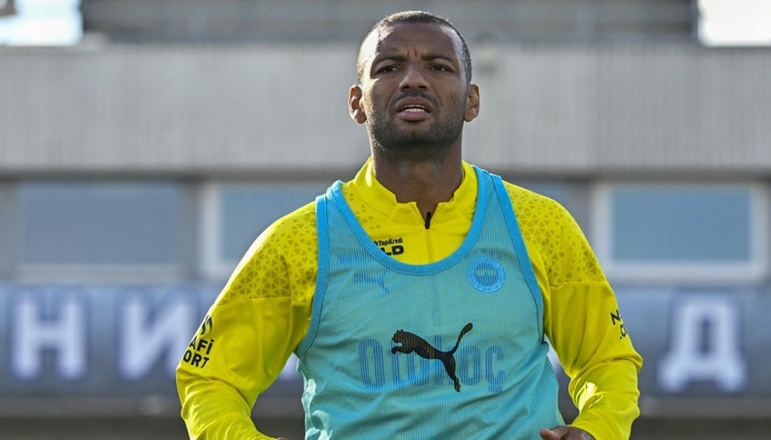 Fenerbahçe Joao Pedro ile yollarını ayırdı Yeni adresi de netleşti...