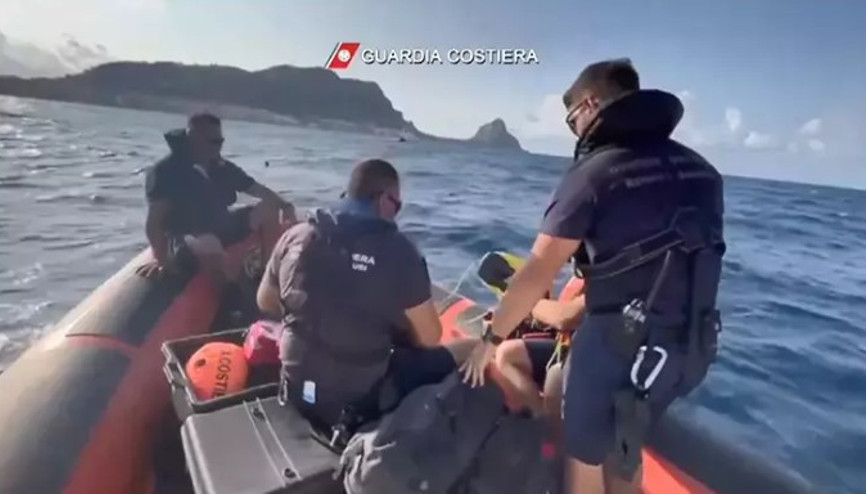 İtalyada batan yelkenli tekneden 5 kişinin cansız bedeni çıkarıldı