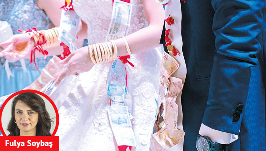 Eski uygulama iptal: Düğün takıları artık kime takılırsa onun