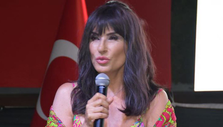 Ayşegül Aldinçtan Instagram eleştirisi