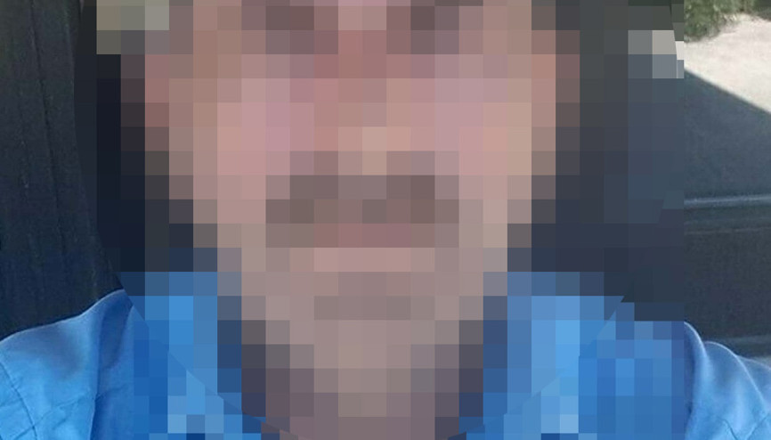 Babasını tabancayla öldürüp, polise teslim oldu Babasını tabancayla öldürüp, polise teslim oldu